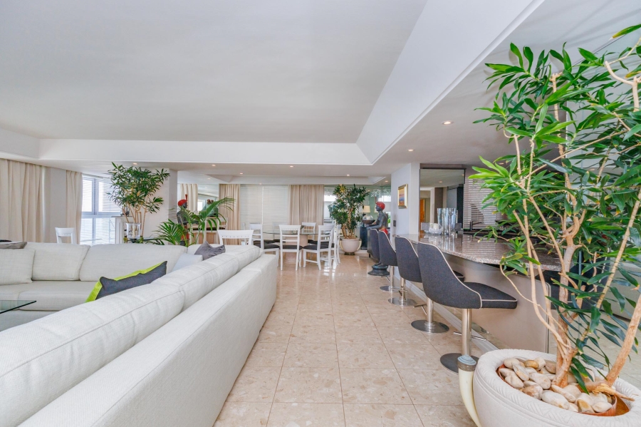 To Let 3 Bedroom Property for Rent in Clifton Western Cape